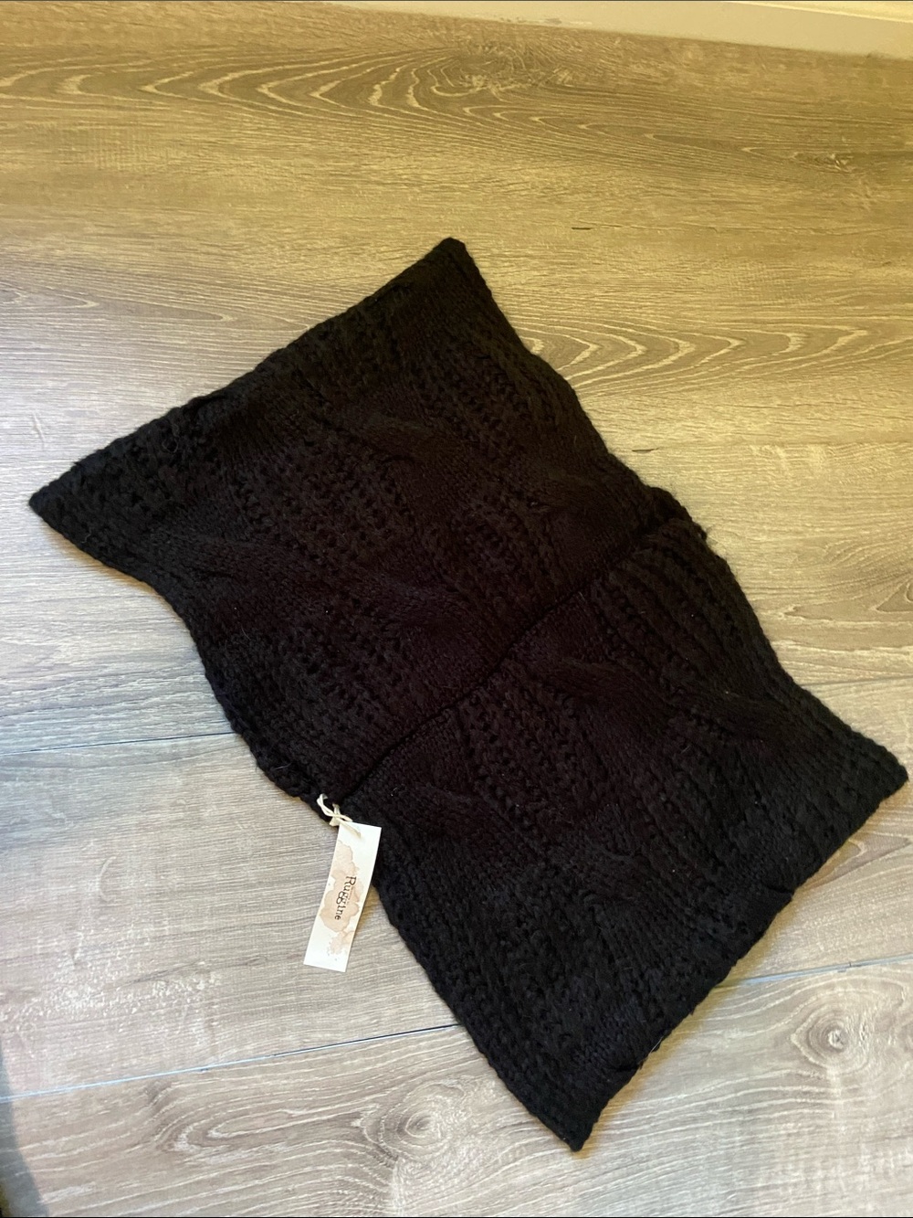 Macchia di Ruggine Black Knit Scarf - Cozy Women's Wrap